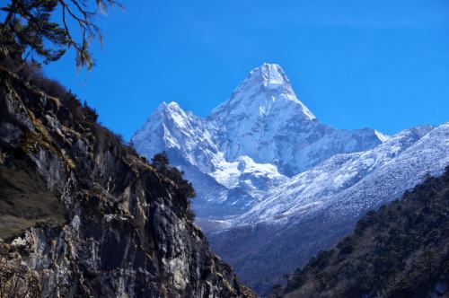 From Pangboche to Khumjung